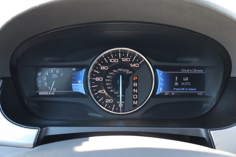 Ford Edge Vehicle Full-screen Gallery Image 21