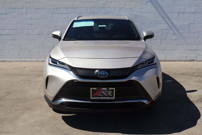 Toyota Venza Vehicle Full-screen Gallery Image 02