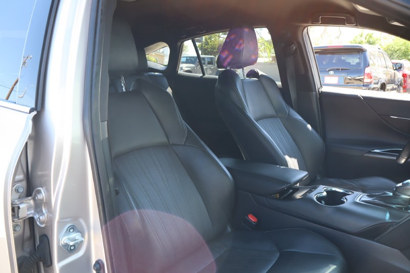 Toyota Venza Vehicle Full-screen Gallery Image 20