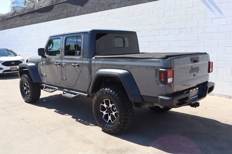 Jeep Gladiator Vehicle Full-screen Gallery Image 09