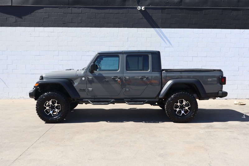 Jeep Gladiator Vehicle Full-screen Gallery Image 10