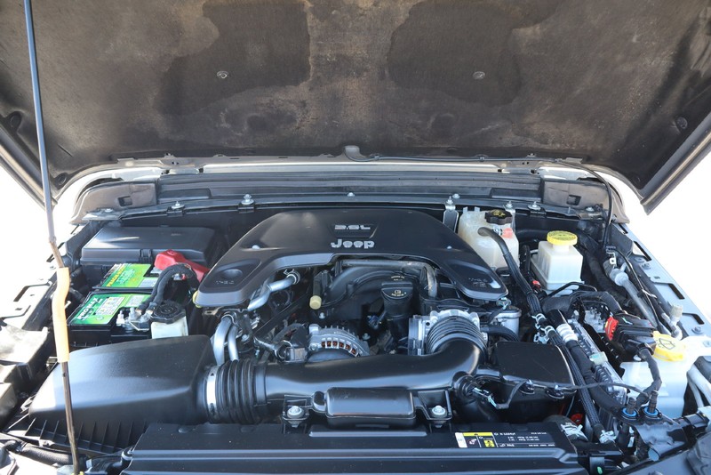 Jeep Gladiator Vehicle Full-screen Gallery Image 12