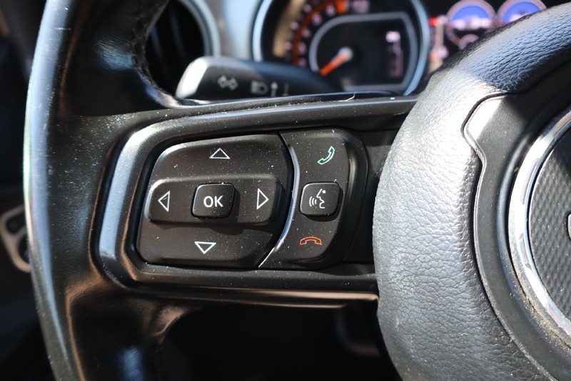 Jeep Gladiator Vehicle Full-screen Gallery Image 24