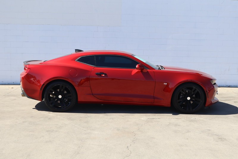 Chevrolet Camaro Vehicle Full-screen Gallery Image 04