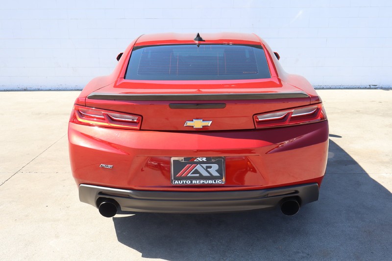 Chevrolet Camaro Vehicle Full-screen Gallery Image 06