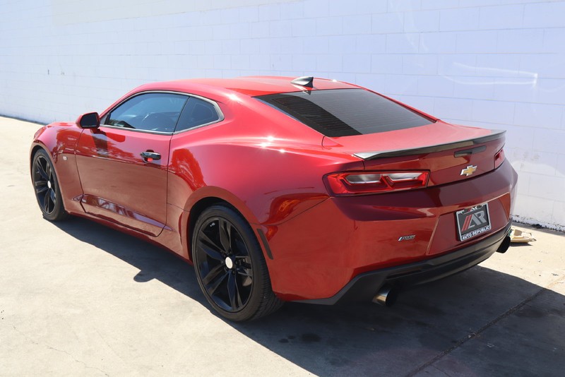 Chevrolet Camaro Vehicle Full-screen Gallery Image 09