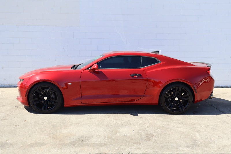 Chevrolet Camaro Vehicle Full-screen Gallery Image 10