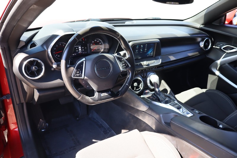 Chevrolet Camaro Vehicle Full-screen Gallery Image 15