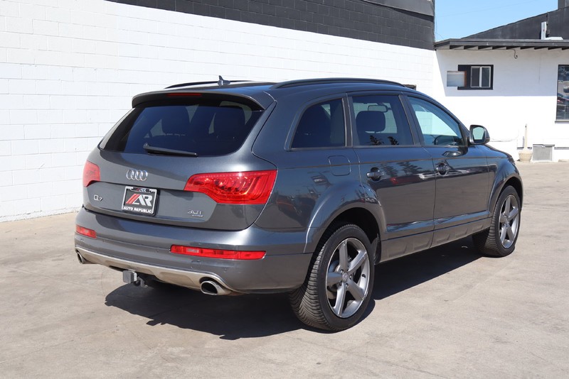 Audi Q7 Vehicle Full-screen Gallery Image 05