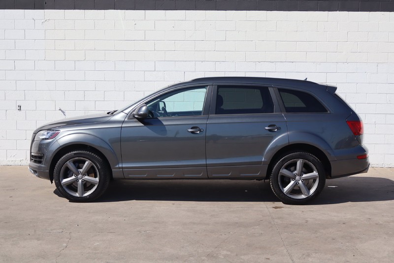 Audi Q7 Vehicle Full-screen Gallery Image 13