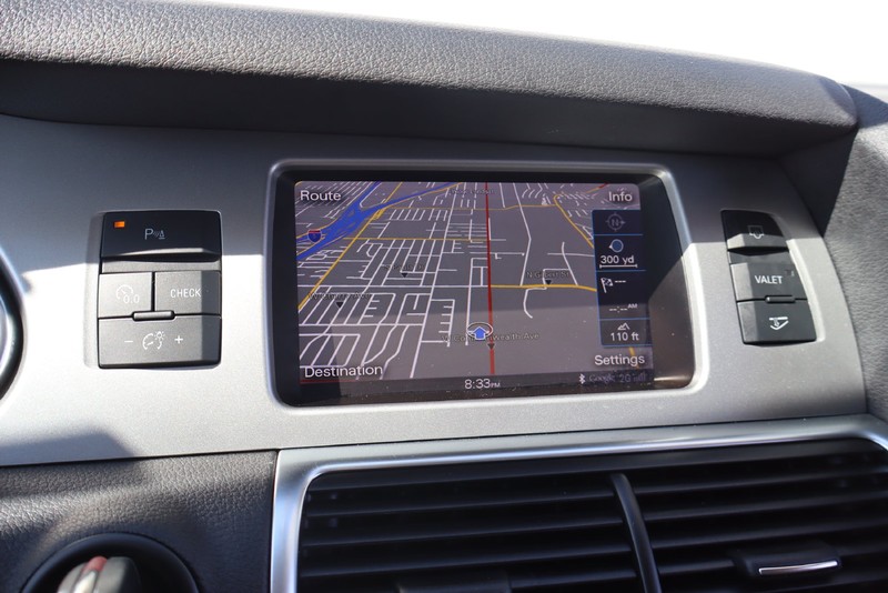 Audi Q7 Vehicle Full-screen Gallery Image 34