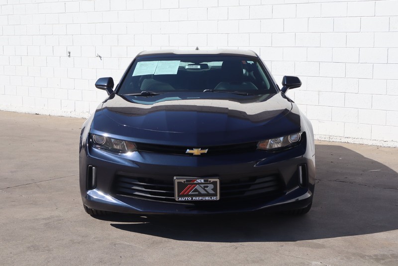 Chevrolet Camaro Vehicle Full-screen Gallery Image 02
