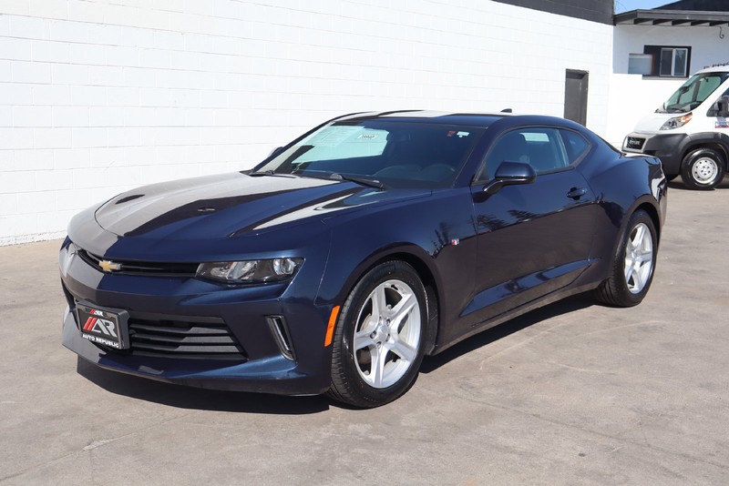 Chevrolet Camaro Vehicle Full-screen Gallery Image 12