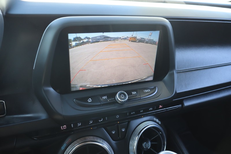 Chevrolet Camaro Vehicle Full-screen Gallery Image 31