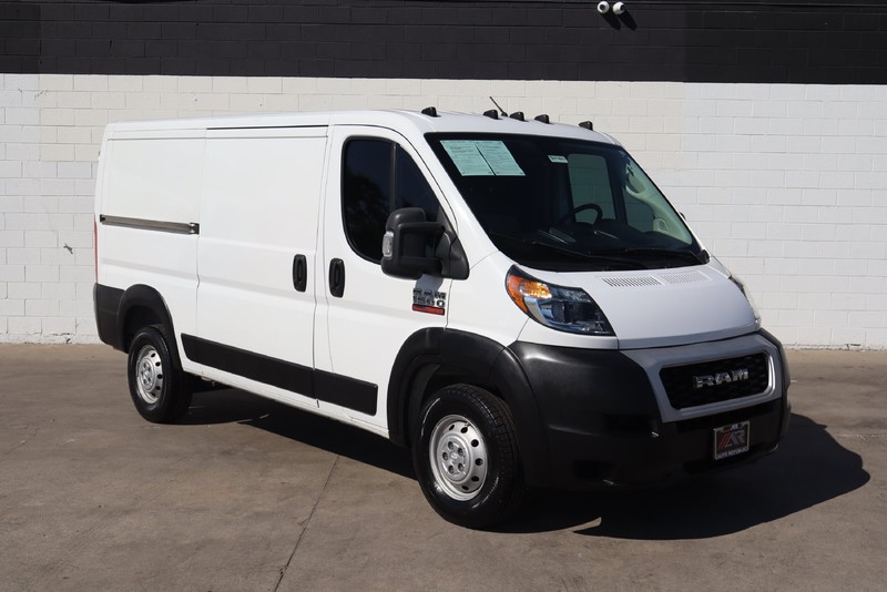 Ram ProMaster Cargo Van Vehicle Full-screen Gallery Image 02