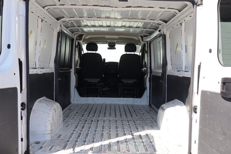 Ram ProMaster Cargo Van Vehicle Full-screen Gallery Image 09