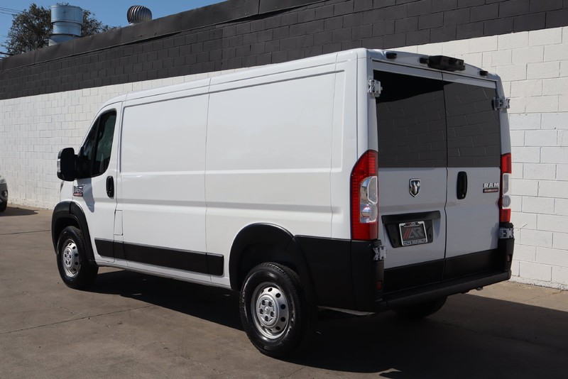 Ram ProMaster Cargo Van Vehicle Full-screen Gallery Image 10