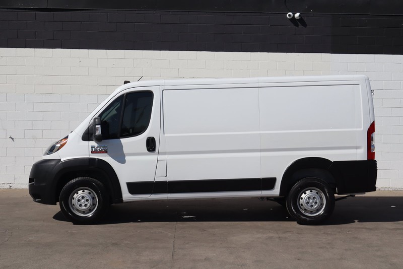 Ram ProMaster Cargo Van Vehicle Full-screen Gallery Image 11