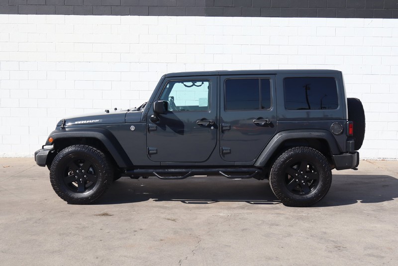 Jeep Wrangler Unlimited Vehicle Full-screen Gallery Image 12