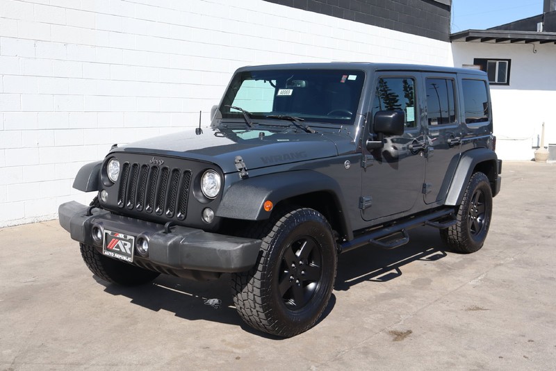 Jeep Wrangler Unlimited Vehicle Full-screen Gallery Image 13