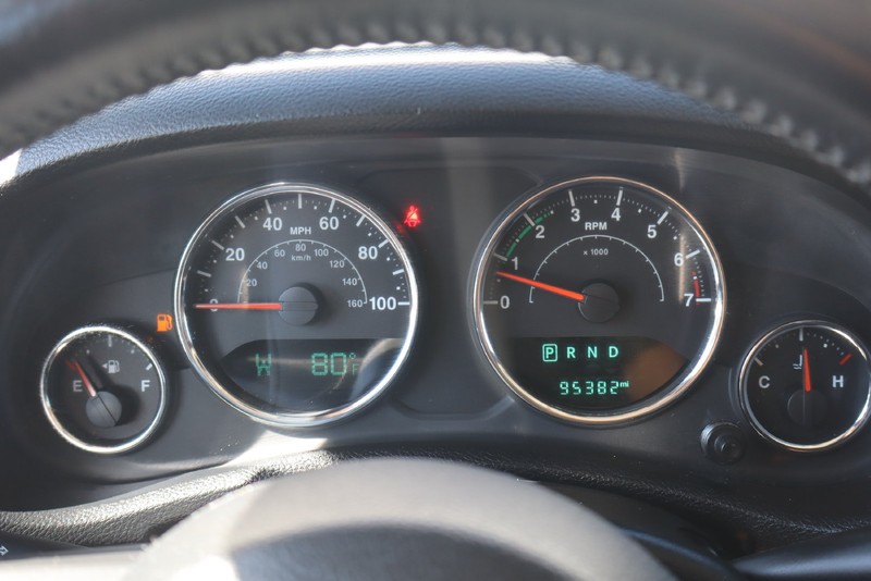 Jeep Wrangler Unlimited Vehicle Full-screen Gallery Image 26