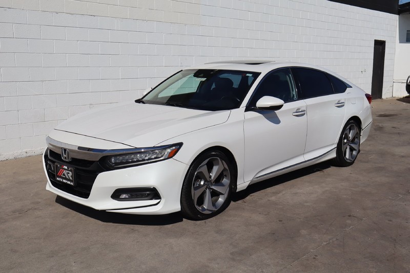 Honda Accord Sedan Vehicle Full-screen Gallery Image 12