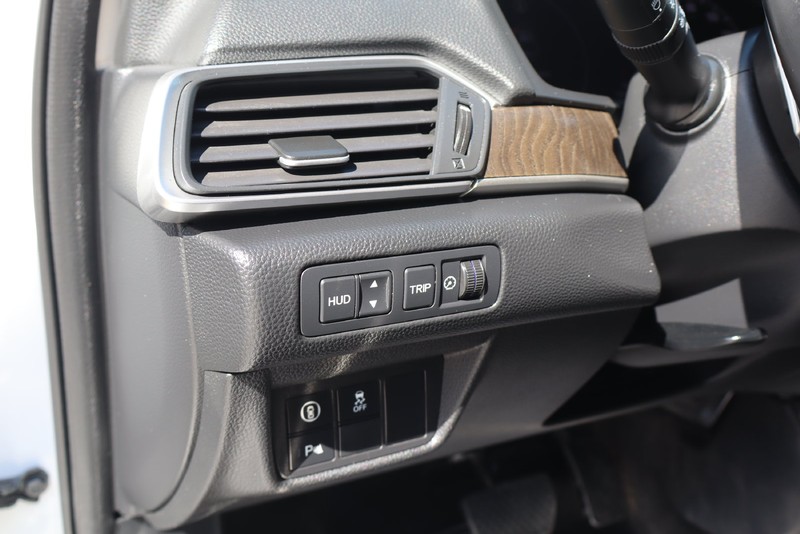 Honda Accord Sedan Vehicle Full-screen Gallery Image 18