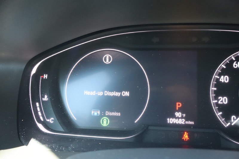 Honda Accord Sedan Vehicle Full-screen Gallery Image 29