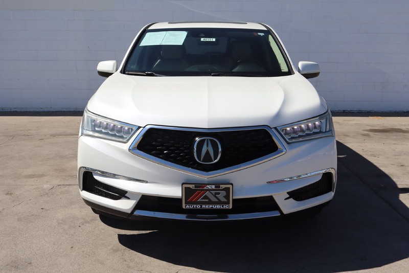 Acura MDX Vehicle Full-screen Gallery Image 02