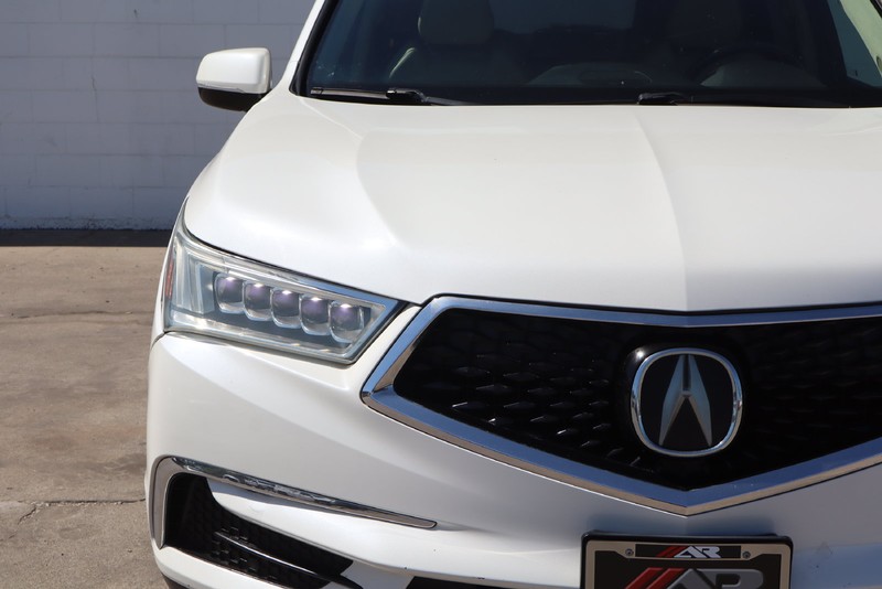 Acura MDX Vehicle Full-screen Gallery Image 03