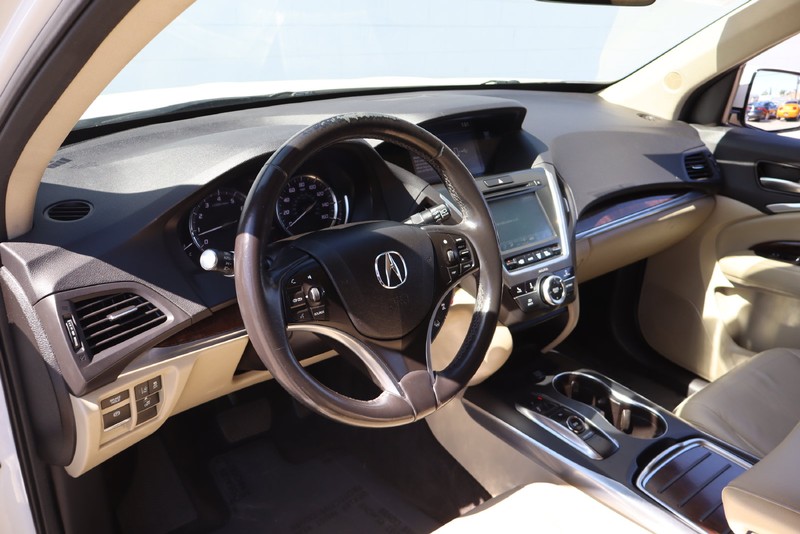 Acura MDX Vehicle Full-screen Gallery Image 16