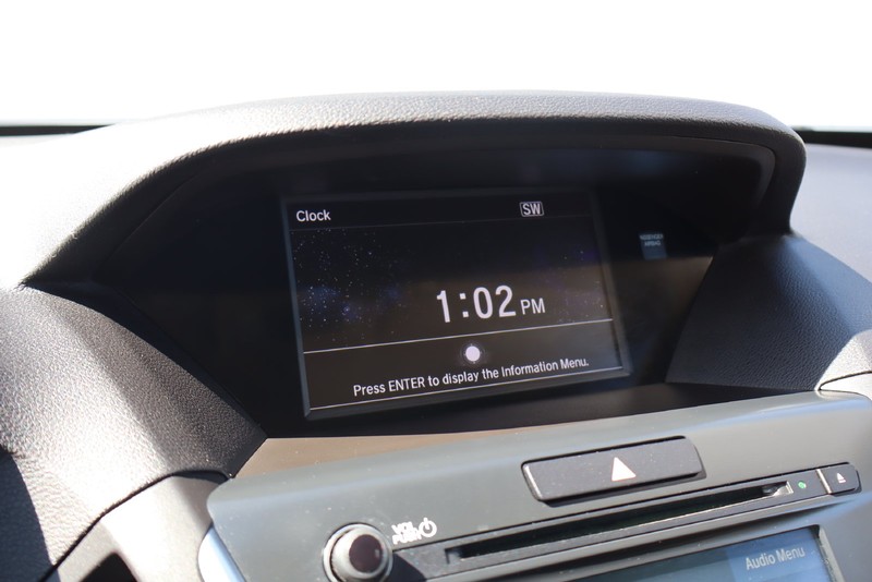 Acura MDX Vehicle Full-screen Gallery Image 28