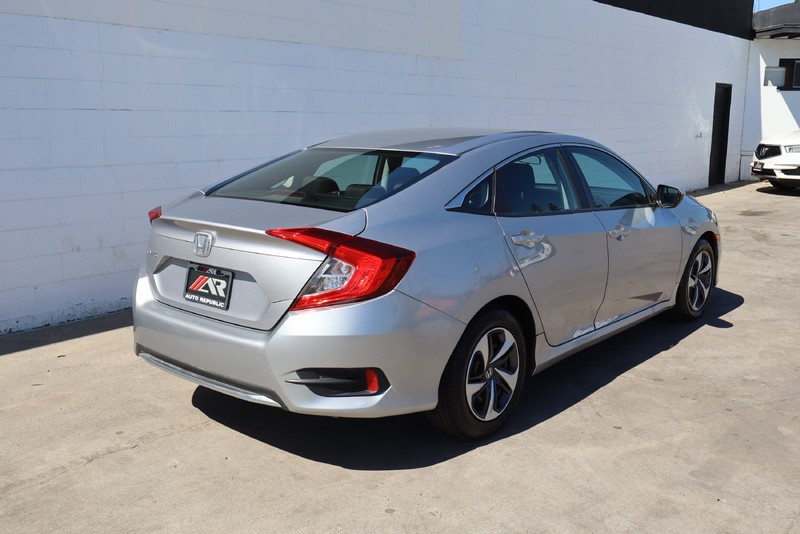 Honda Civic Sedan Vehicle Full-screen Gallery Image 05