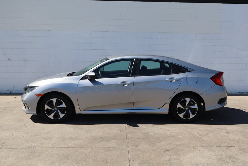 Honda Civic Sedan Vehicle Full-screen Gallery Image 10