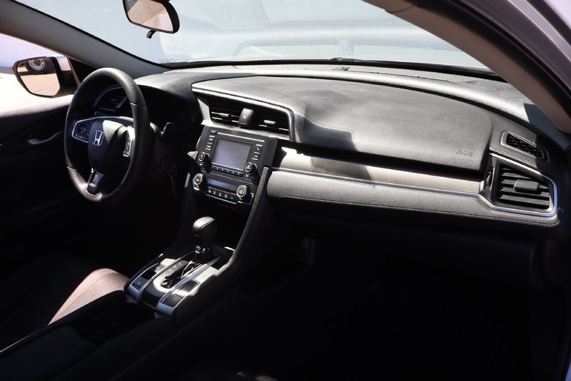 Honda Civic Sedan Vehicle Full-screen Gallery Image 18