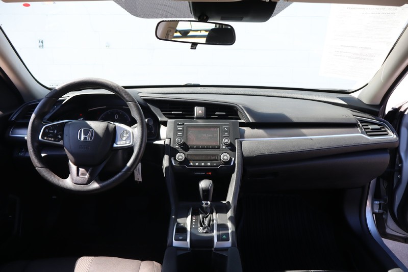 Honda Civic Sedan Vehicle Full-screen Gallery Image 21