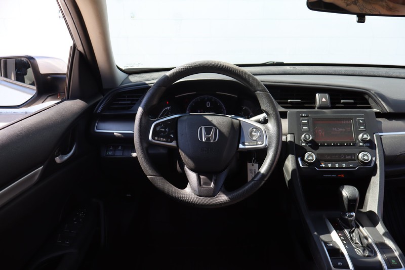 Honda Civic Sedan Vehicle Full-screen Gallery Image 23