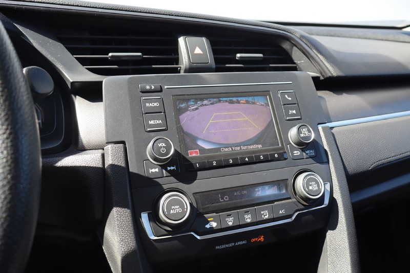 Honda Civic Sedan Vehicle Full-screen Gallery Image 26