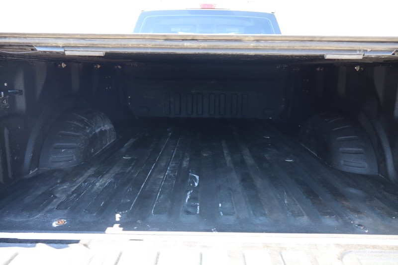 Ford Super Duty F-250 SRW Vehicle Full-screen Gallery Image 07