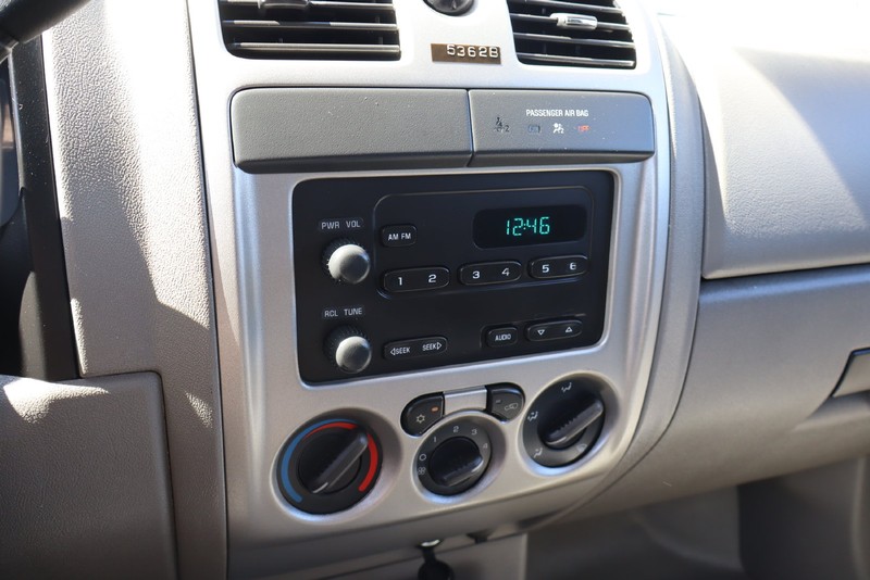 Chevrolet Colorado Vehicle Full-screen Gallery Image 23