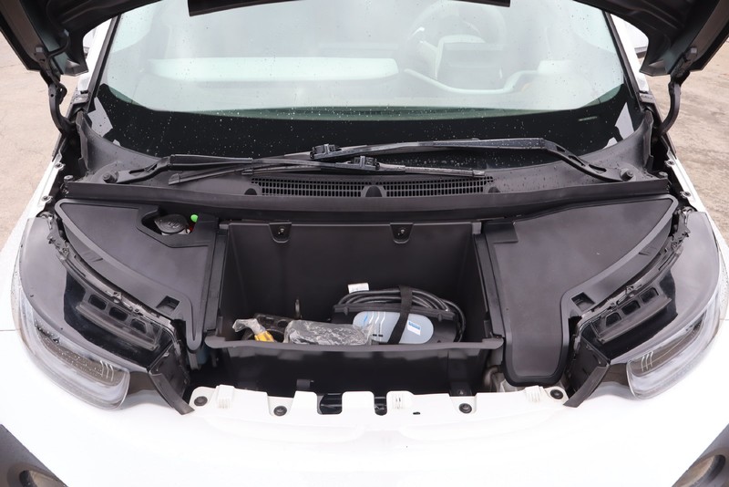 BMW i3 Vehicle Full-screen Gallery Image 12