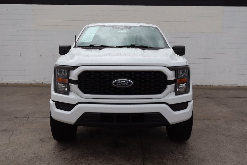 Ford F-150 Vehicle Full-screen Gallery Image 03