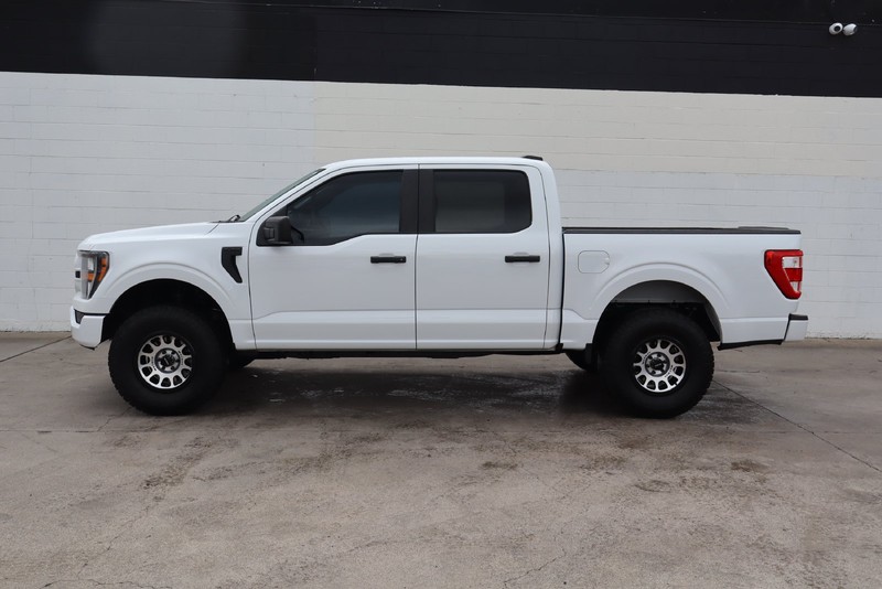 Ford F-150 Vehicle Full-screen Gallery Image 10