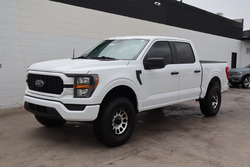 Ford F-150 Vehicle Full-screen Gallery Image 11
