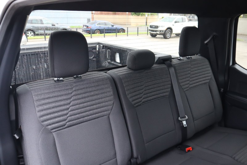 Ford F-150 Vehicle Full-screen Gallery Image 20