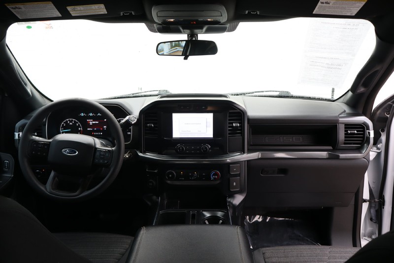 Ford F-150 Vehicle Full-screen Gallery Image 21