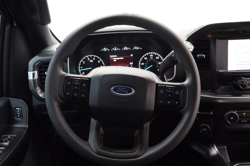 Ford F-150 Vehicle Full-screen Gallery Image 23