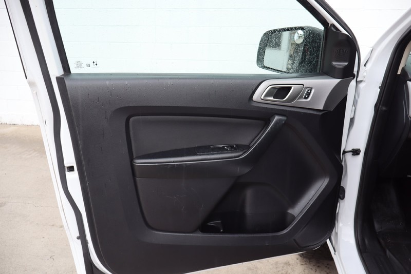 Ford Ranger Vehicle Full-screen Gallery Image 13