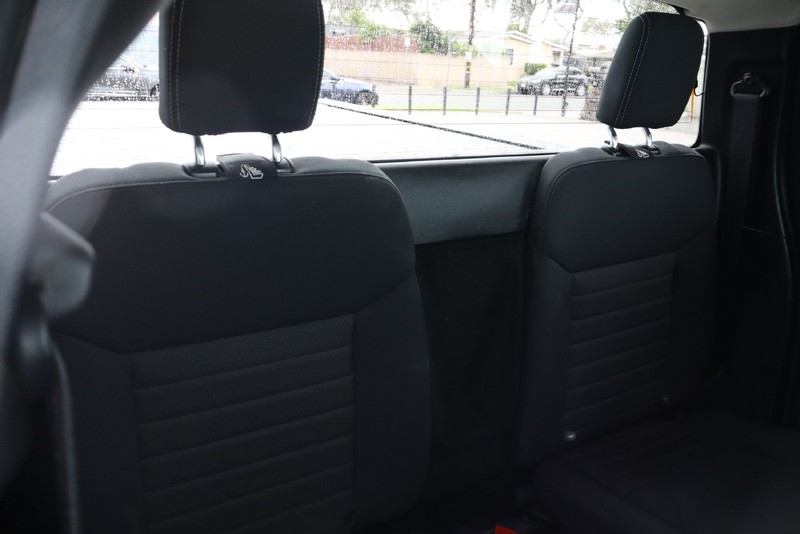 Ford Ranger Vehicle Full-screen Gallery Image 19