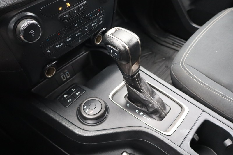 Ford Ranger Vehicle Full-screen Gallery Image 25
